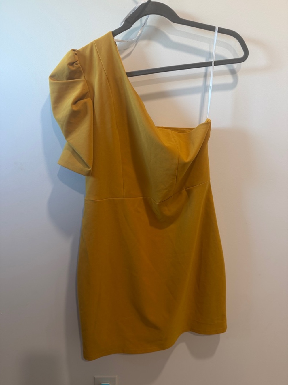 Sold at Nordstrom XL One-Shoulder Mustard Yellow Dress nwt Lulus Brand